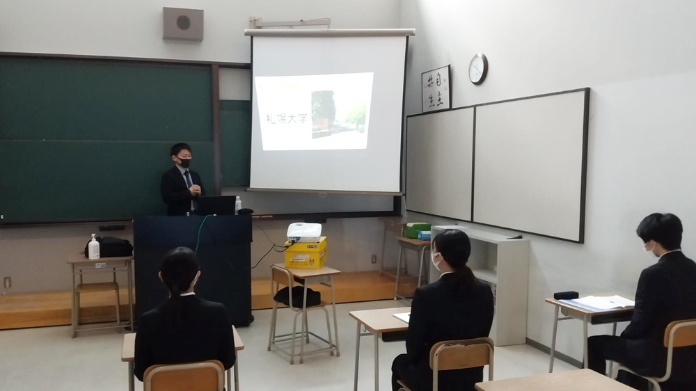 ヒーティング様 学内企業説明会